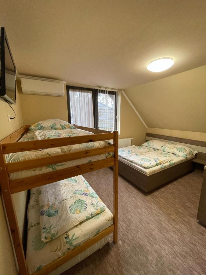 Gratisz Apartman Шіофок Екстер'єр фото