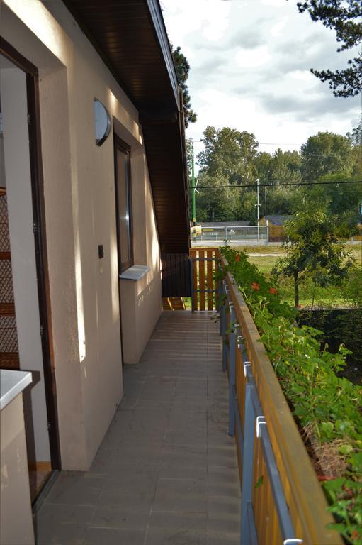 Gratisz Apartman Шіофок Екстер'єр фото